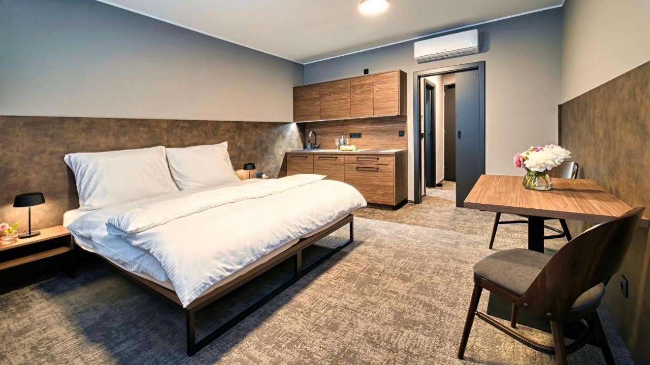 Aba Apartments 奥洛穆茨 外观 照片