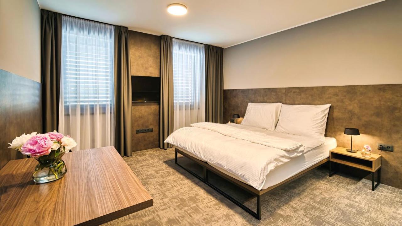 Aba Apartments 奥洛穆茨 外观 照片