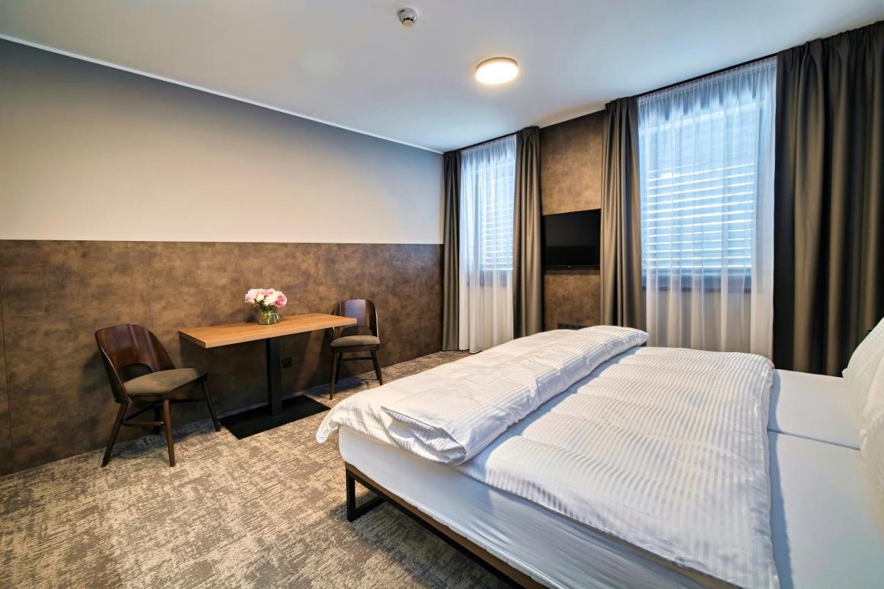 Aba Apartments 奥洛穆茨 外观 照片